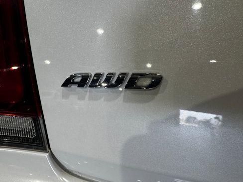 Used 2016 Chrysler 300 S image 31