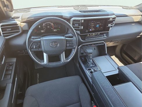 Used 2025 Toyota Sequoia SR5 AWD/4WD image 12