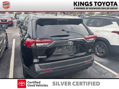 Used 2019 Toyota RAV4 XLE w/ Convenience Package AWD/4WD image 6