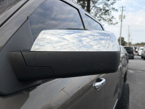 Used 2014 Chevrolet Silverado 1500 High Country w/ High Country Premium Package image 9