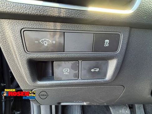 Used 2025 Hyundai Sonata SEL FWD image 21
