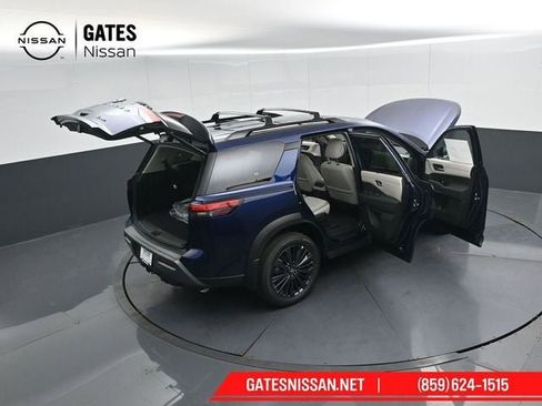 New 2026 Nissan Pathfinder SL w/ SL Premium Package AWD/4WD image 56