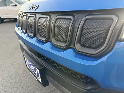 Used 2022 Jeep Compass Trailhawk w/ Trailhawk Elite Group image 8