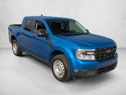 Used 2022 Ford Maverick XL image 3