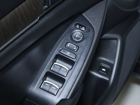 Used 2020 Honda Accord EX image 16