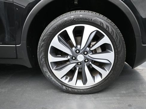 Used 2022 Buick Encore Preferred w/ Safety Package AWD/4WD image 10