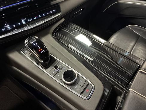 Certified 2021 Cadillac Escalade Sport AWD/4WD image 24