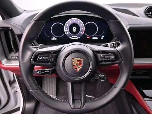 Certified 2024 Porsche Cayenne Coupe AWD/4WD image 19