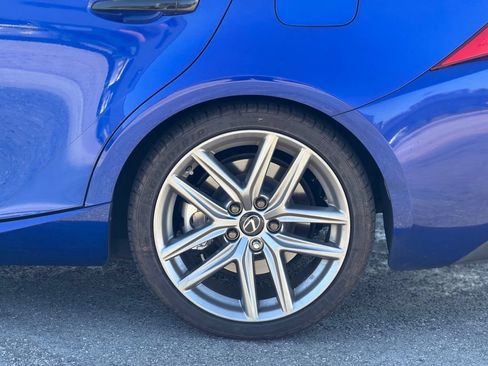 Used 2020 Lexus IS 350 F Sport w/ F Sport Package RWD image 3