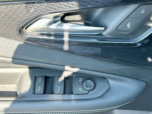 New 2025 Chevrolet Blazer EV LT image 22