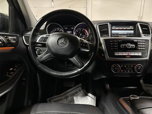 Used 2014 Mercedes-Benz GL 450 4MATIC image 11