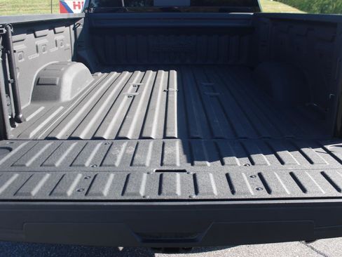 Used 2025 Chevrolet Silverado 2500 High Country w/ High Country Premium Package AWD/4WD image 12