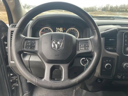 Used 2016 RAM 2500 Tradesman w/ Chrome Appearance Group image 13