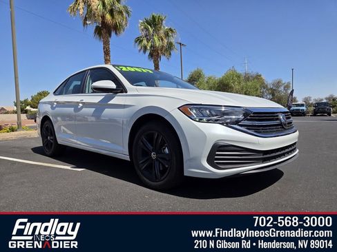 Used 2024 Volkswagen Jetta SE w/ Panoramic Sunroof Package FWD image 1
