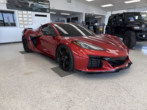 Used 2023 Chevrolet Corvette Z06 image 1