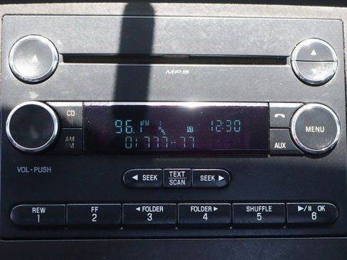 Used 2016 Ford F550 2WD Regular Cab Super Duty image 21