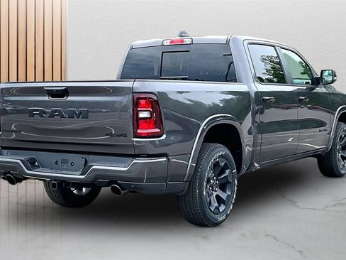 New 2026 RAM 1500 4x4 Crew Cab image 8