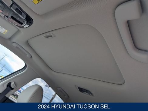 Used 2024 Hyundai Tucson SEL w/ Convenience Package AWD/4WD image 15