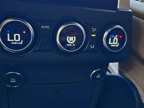 Used 2019 Land Rover Discovery HSE Luxury AWD/4WD image 42