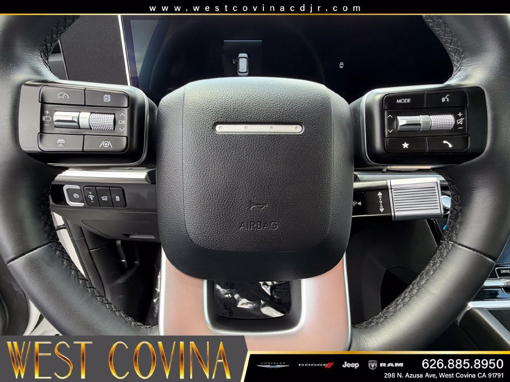 Used 2025 Hyundai Santa Fe SEL AWD/4WD image 10
