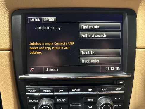 Used 2014 Porsche Boxster RWD image 26
