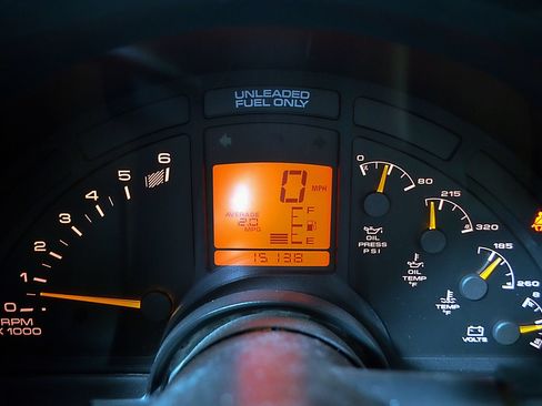 Used 1996 Chevrolet Corvette Coupe RWD image 18