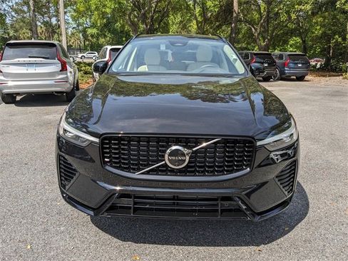 New 2025 Volvo XC60 T8 Plus w/ Climate Package image 9