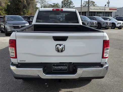 Used 2019 RAM 2500 Tradesman w/ Chrome Appearance Group image 4