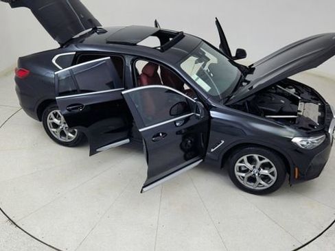 Used 2025 BMW X4 xDrive30i w/ Premium Package image 86