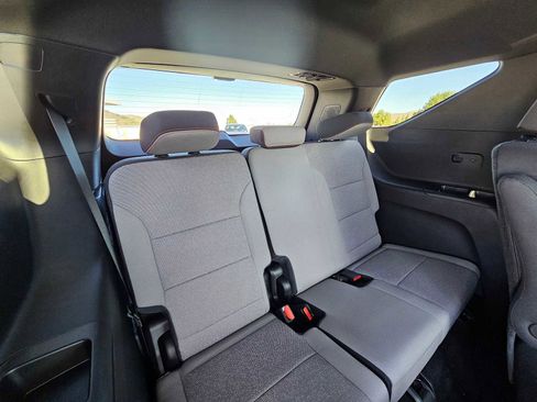 New 2026 Chevrolet Traverse LT w/ Enhanced Driving Package FWD image 13