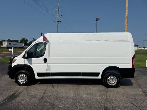 Used 2023 RAM ProMaster 2500 FWD image 2