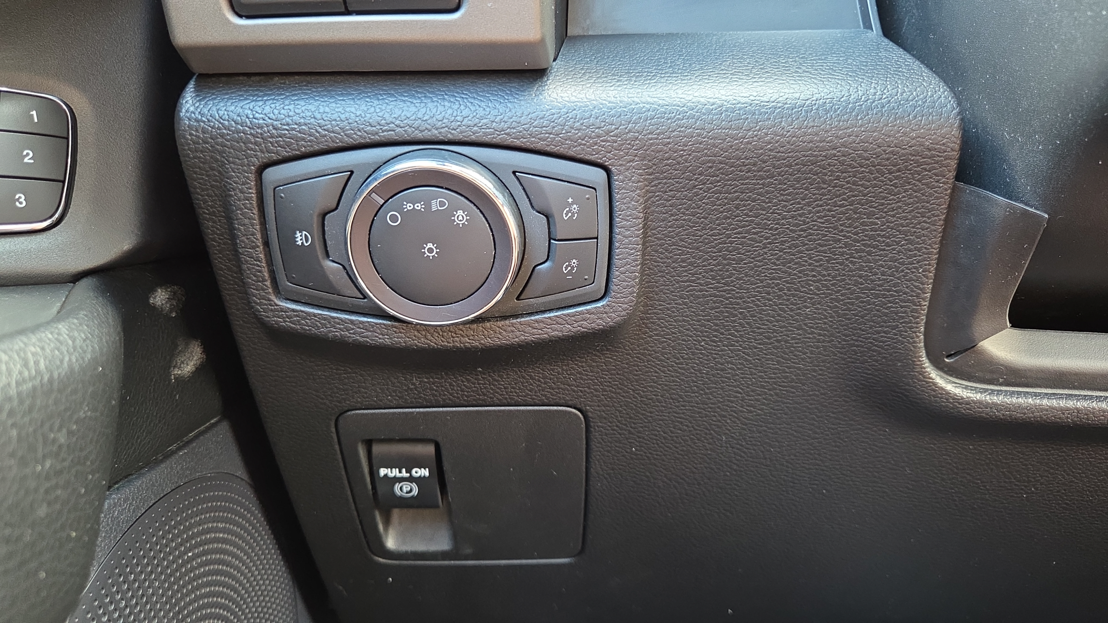 Used 2021 Ford Expedition Max XLT RWD image 22