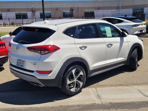 Used 2018 Hyundai Tucson Limited AWD/4WD image 4