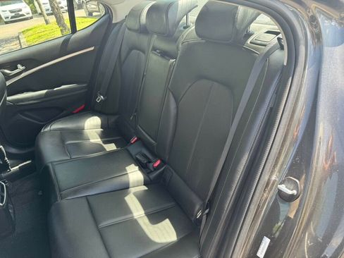 Used 2026 Genesis G70 2.5T RWD image 8