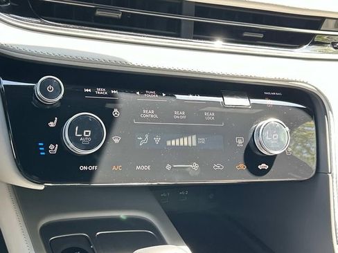 New 2026 INFINITI QX60 Autograph w/ Autograph Tech Package AWD/4WD image 36