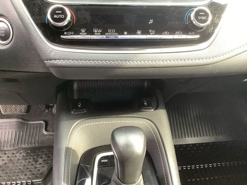 Used 2019 Toyota Corolla XSE image 29