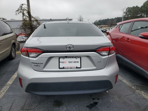 Used 2024 Toyota Corolla LE image 5