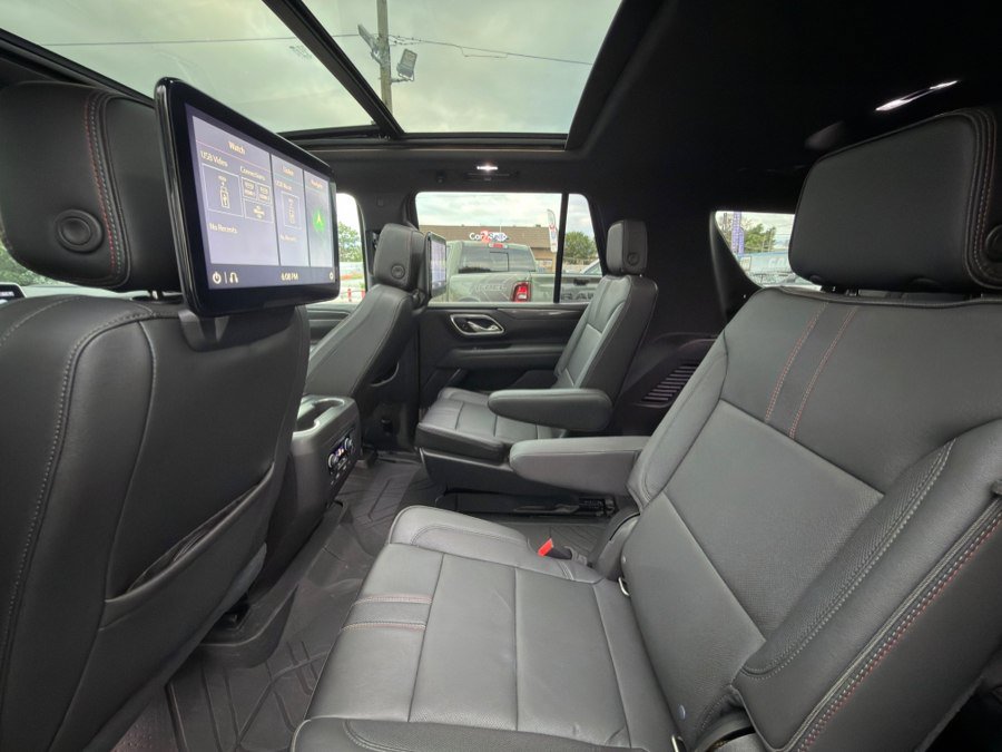 Used 2021 Chevrolet Tahoe RST w/ Luxury Package AWD/4WD image 34