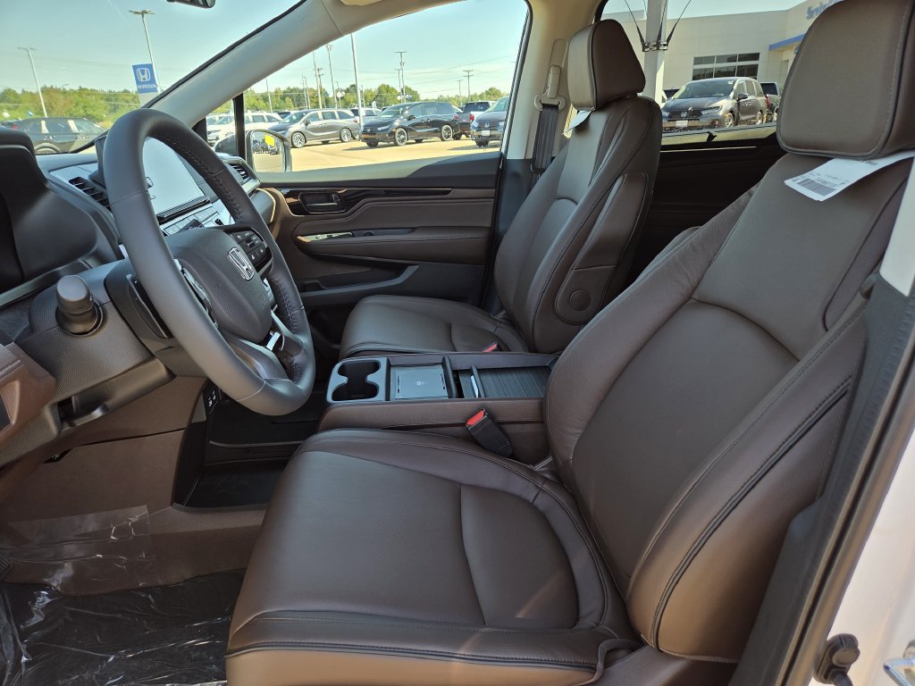 New 2027 Honda Odyssey Touring image 14