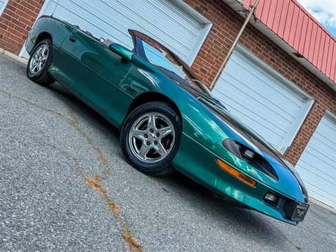 Used 1997 Chevrolet Camaro Z28 w/ Preferred Equipment Group 2 image 30
