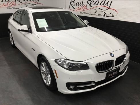 Used 2016 BMW 528i xDrive Sedan AWD/4WD image 2