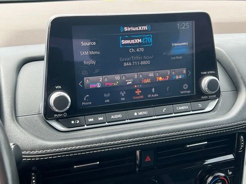 Certified 2023 Nissan Rogue SV w/ SV Premium B Package AWD/4WD image 19