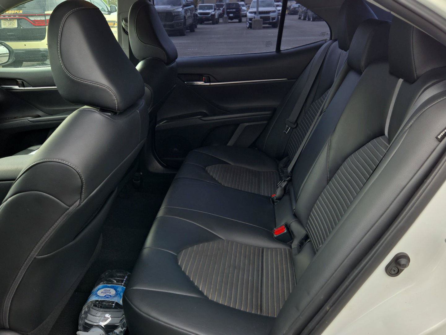 Used 2021 Toyota Camry SE w/ Carpet Mat Package (TMS) FWD image 14