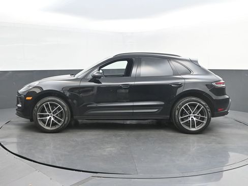 Used 2026 Porsche Macan AWD/4WD image 2