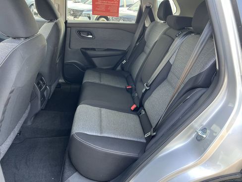Certified 2023 Nissan Rogue SV FWD image 21