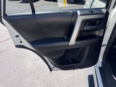 Used 2015 Toyota 4Runner Limited AWD/4WD image 15