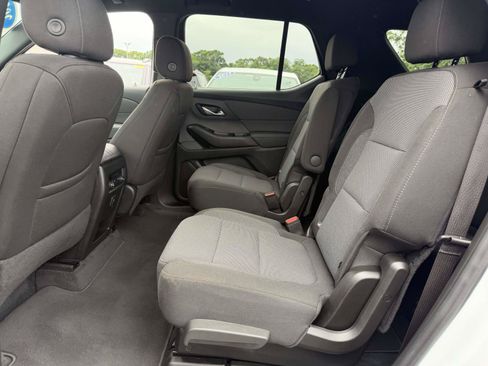 Certified 2023 Chevrolet Traverse LT AWD/4WD image 11