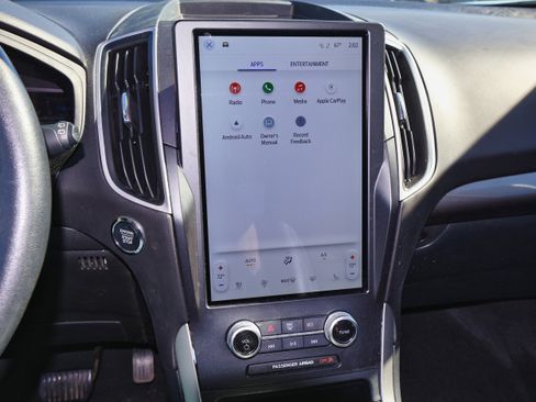 Used 2024 Ford Edge SEL w/ Convenience Package image 18