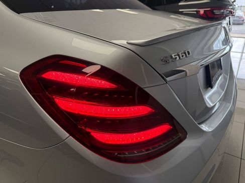 Used 2019 Mercedes-Benz S 560 Sedan image 33