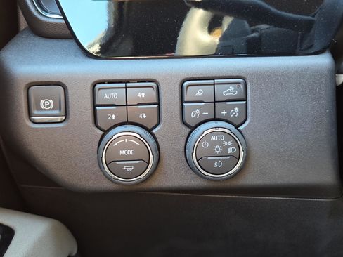 New 2025 Chevrolet Silverado 1500 ZR2 image 27